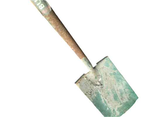 Bulldog Flat Treaded digging spade 28" Traditional  Rusty