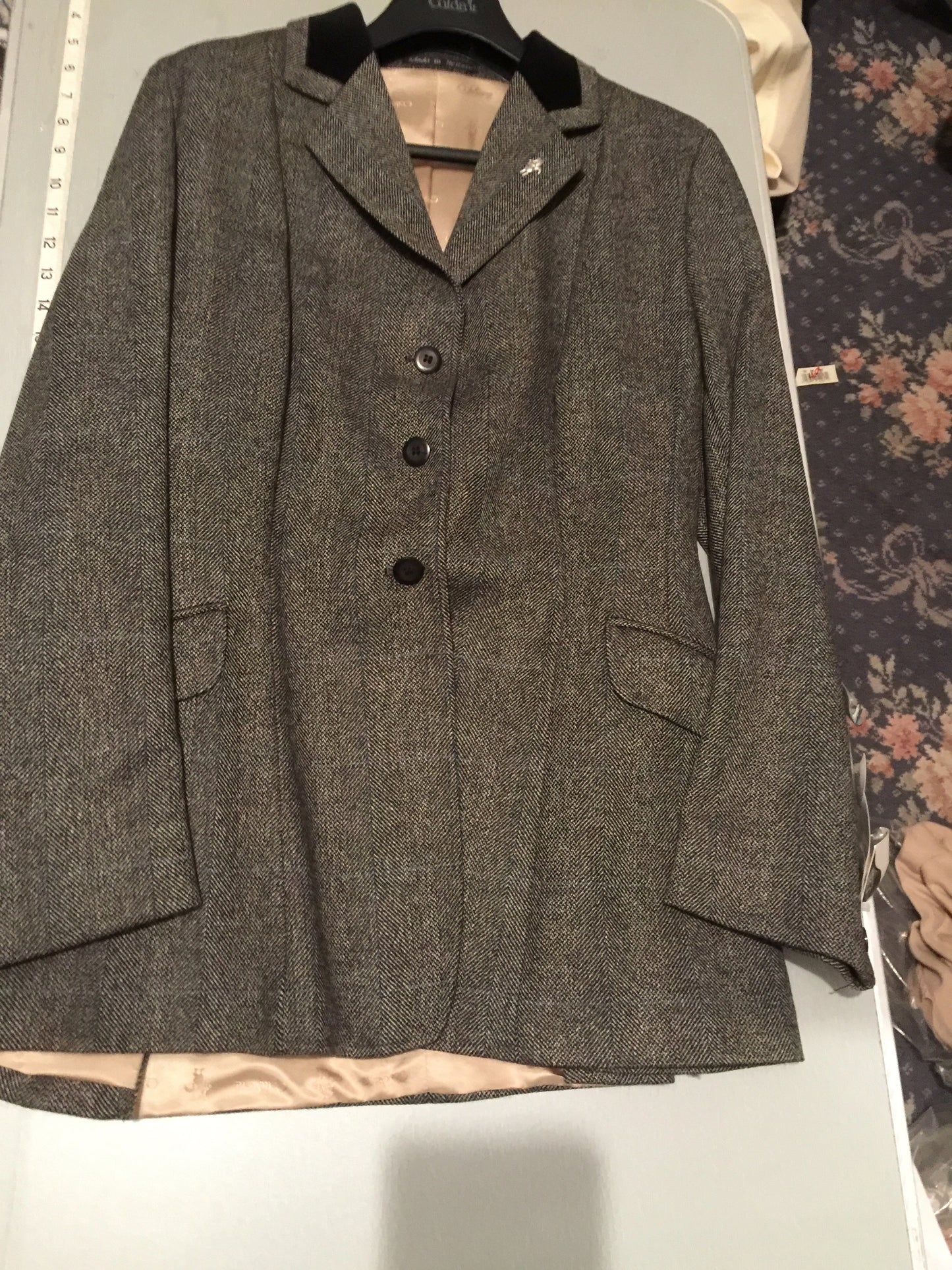 Caldene L313 42" Ladies Grey Tweed Jacket with Velvet Collar