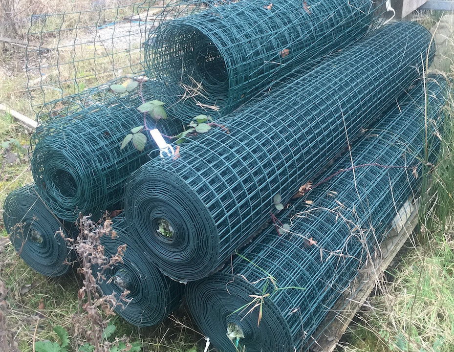 Netting 1.8m Green Coated 2" 25M Roll  Square Unused Yard Clearance faded Stock COLLECTION ONLY